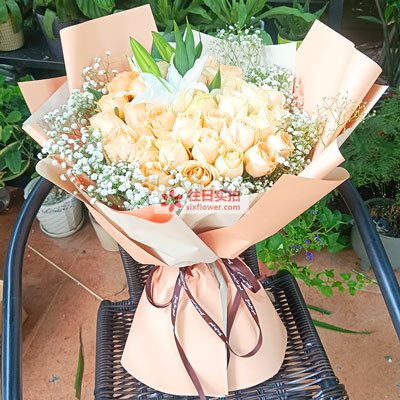 沈阳33朵香槟玫瑰百合，心里永远是你